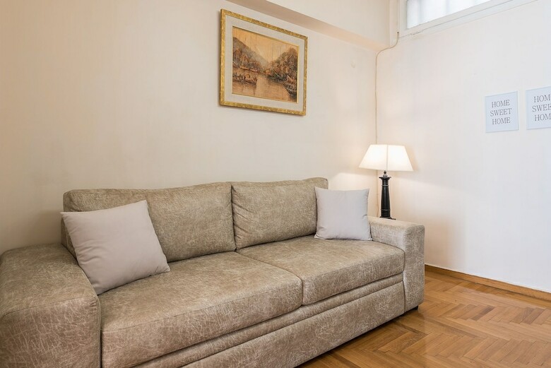 Victoria Apartment