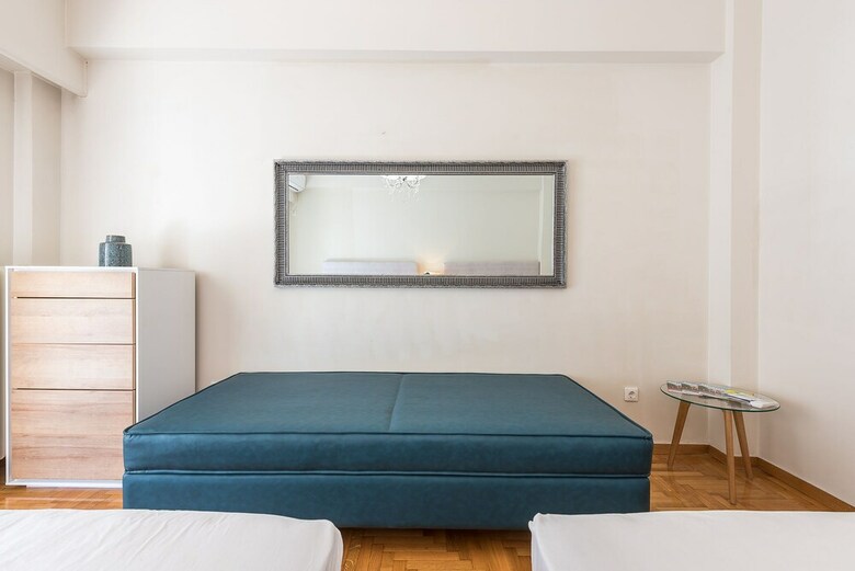 Victoria Apartment