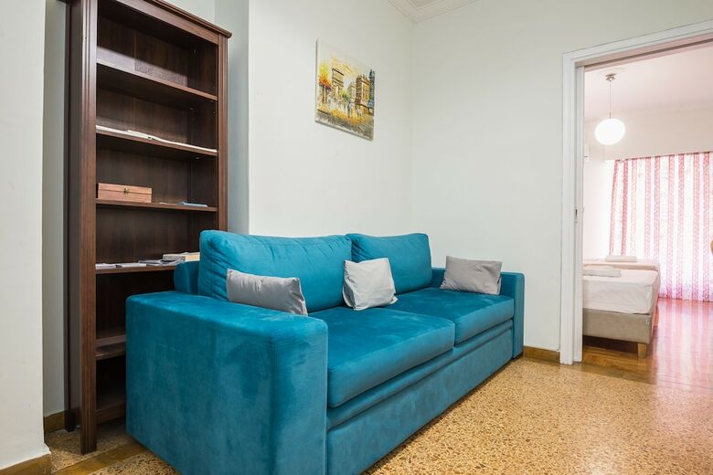 Victoria Apartment