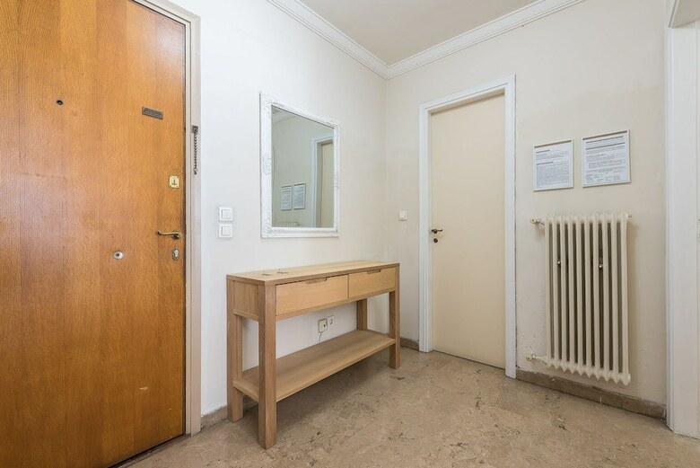 Victoria Apartment