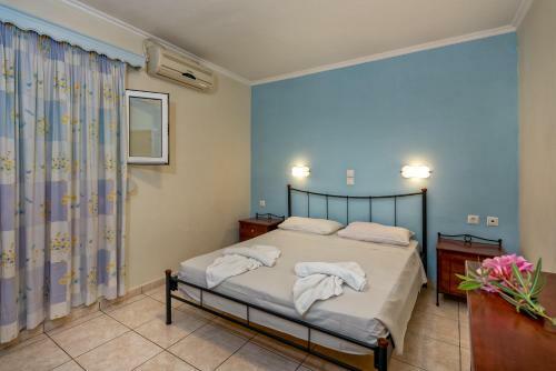 Tsiolis Studios & Apartments