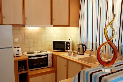 Tsiolis Studios & Apartments