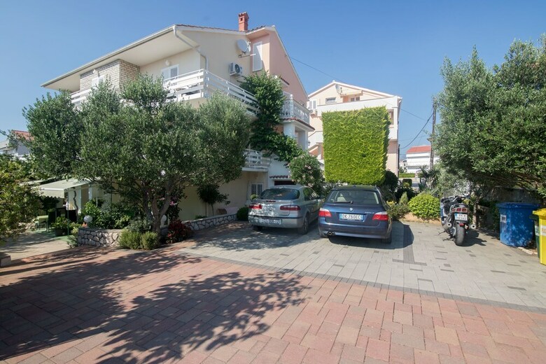 Apartments And Rooms Nada