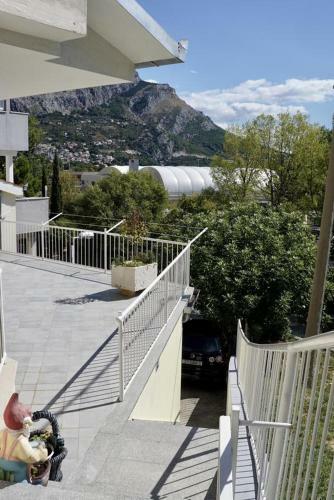 Apartments With A Parking Space Omis - 2760