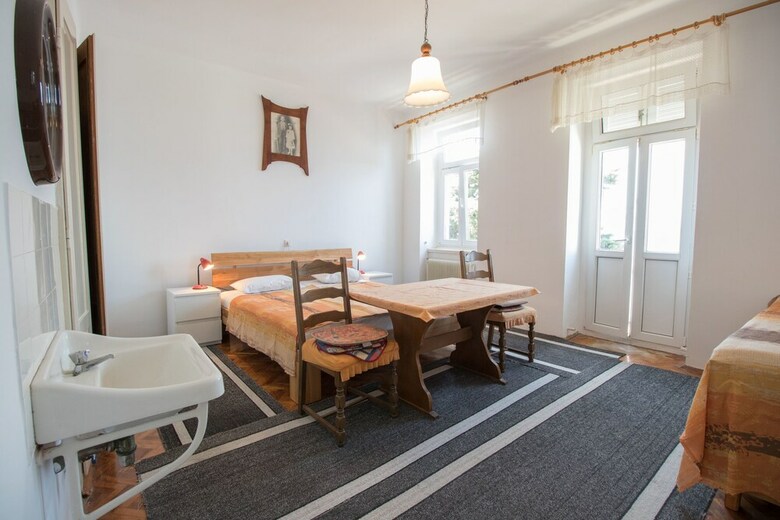 Apartments Josip