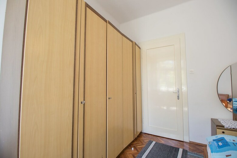 Apartments Josip