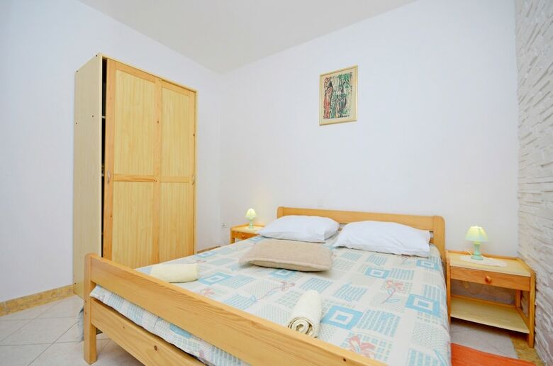 Apartments And Room Vi�nja