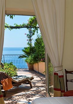 Hotel Punta Regina