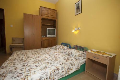 Apartments Kelava