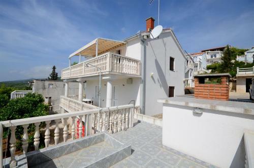 Apartments Zvonko