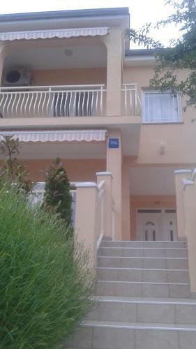 Apartment Karlo 1
