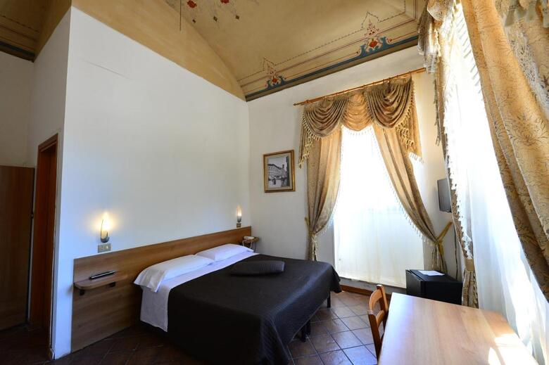 Hotel Iris
