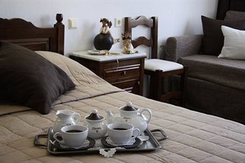Hostal Hotel Petrino