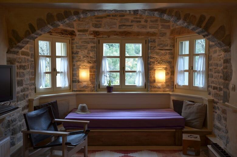 Papaevangelou Hotel