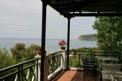 Aparthotel Mounda Beach Hotel