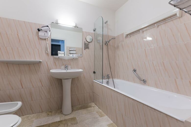 Ruc Hotel Cannes