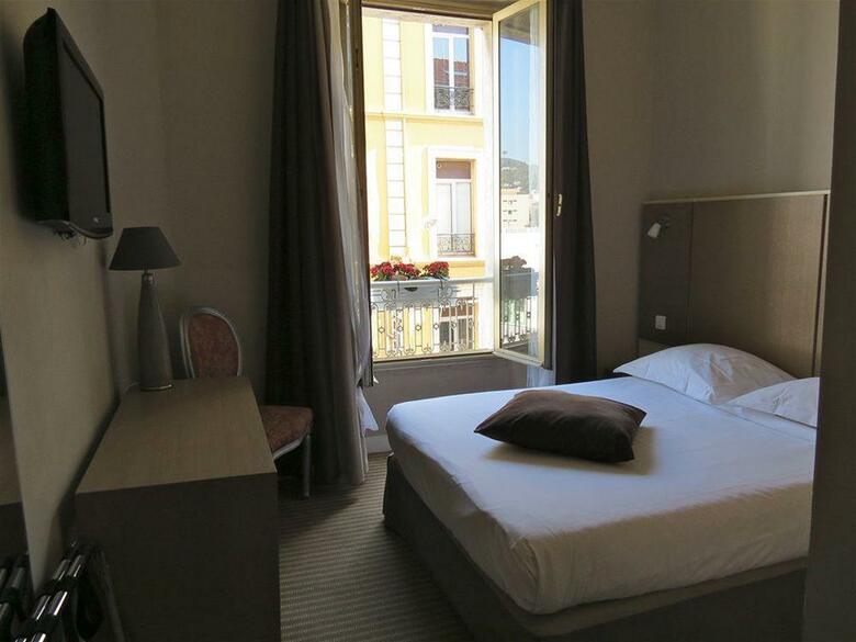 Hotel Amiraut�