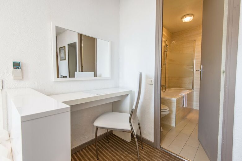 Hotel Amiraut�