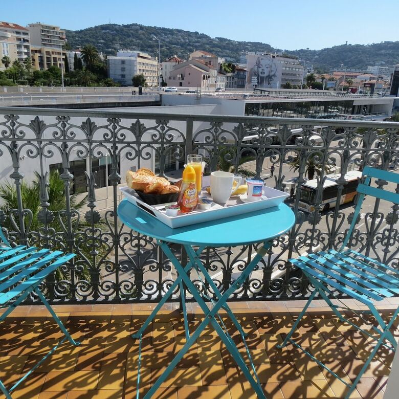 Hotel Amiraut�