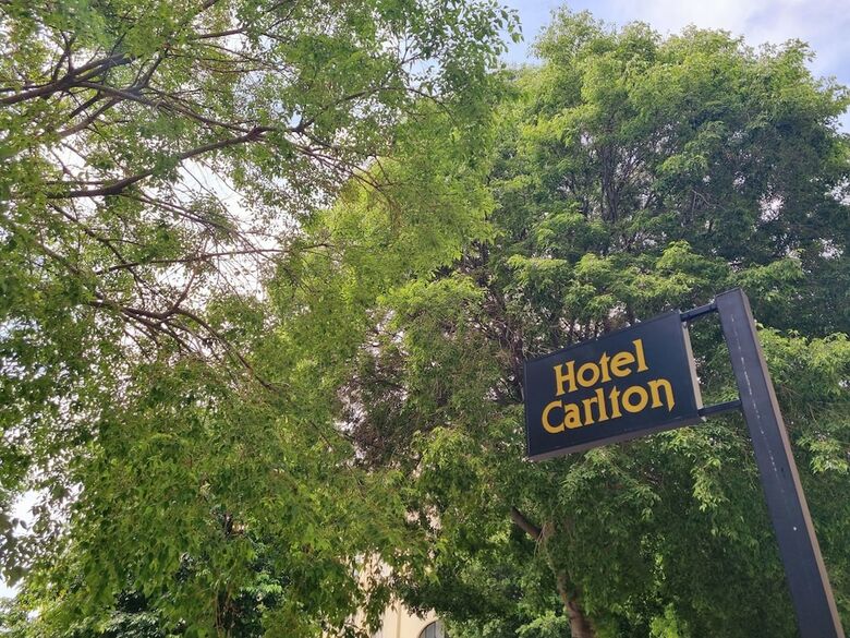 Hotel Carlton