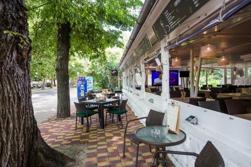 Ce Napf�ny Hotel