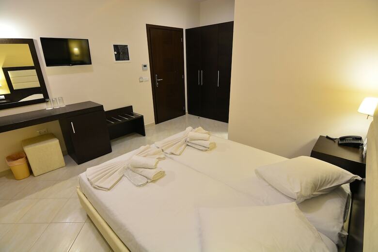 Hotel Kyani Akti