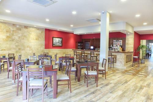 Albergue Hostal Garlu