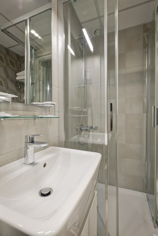 Hotel H�tel Du Dauphin