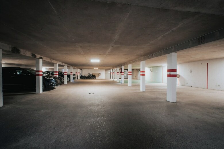 Henry II Hotel