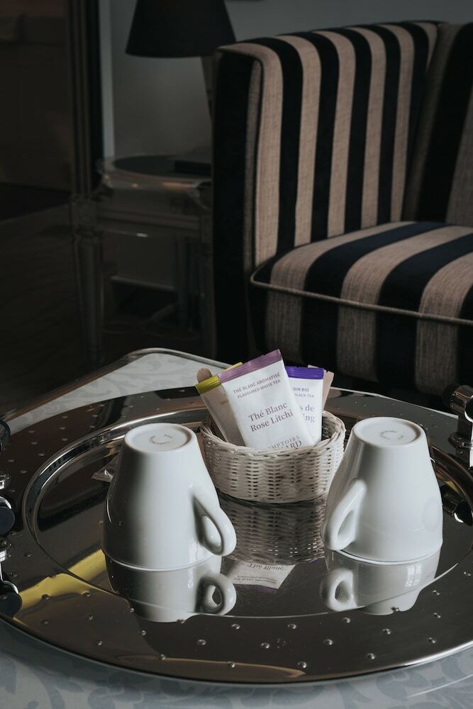 Henry II Hotel