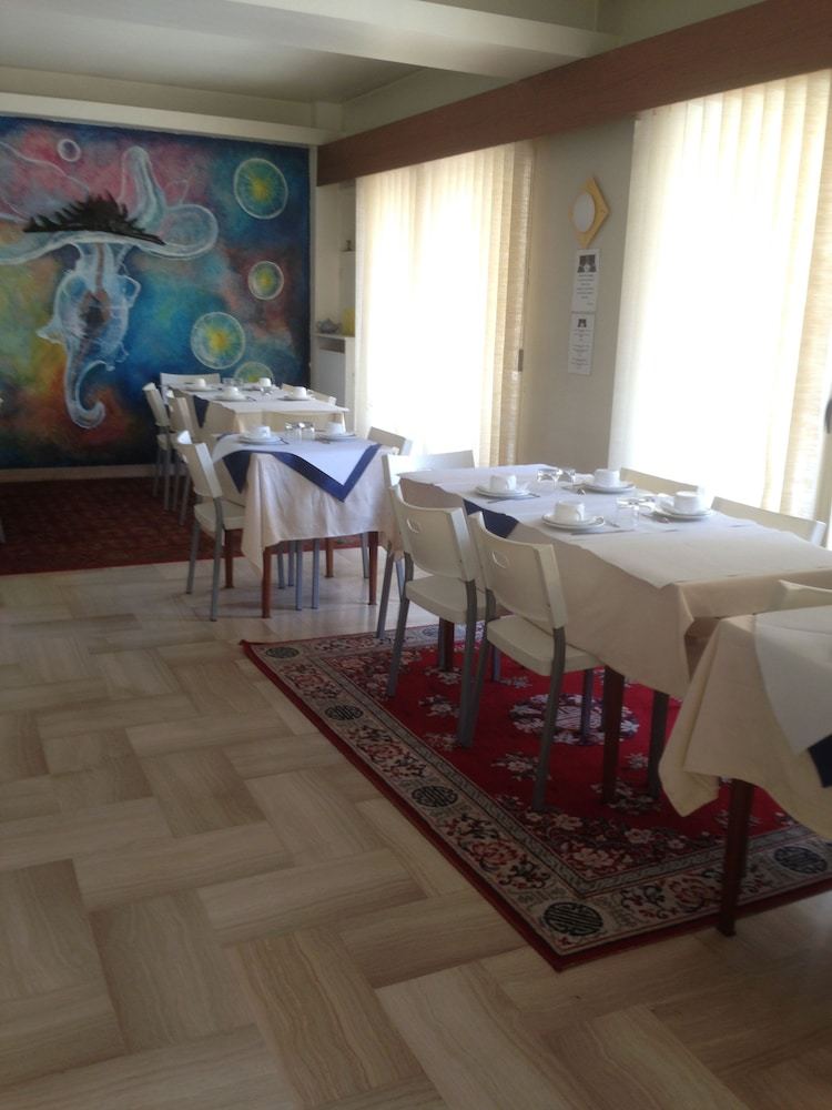Hotel Moderne