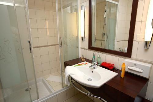 Hotel Kyriad Prestige