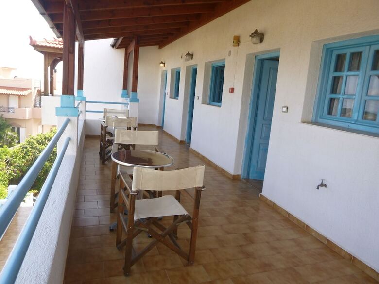Stavros Apartments