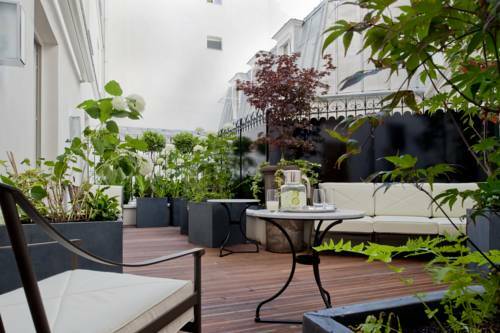 Hotel Le Burgundy Paris