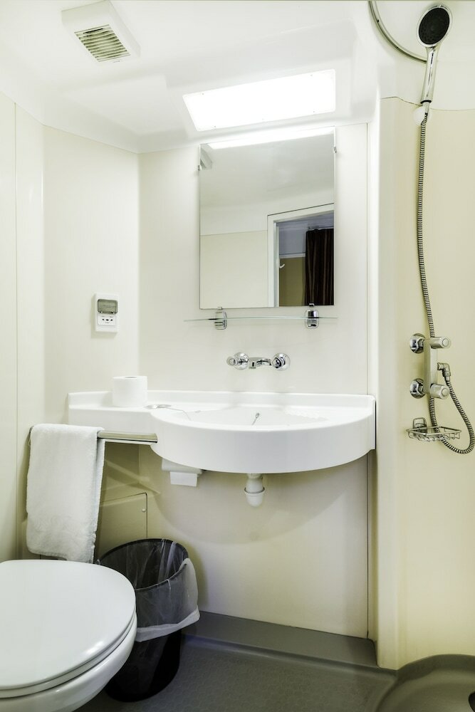 Tudor Court Hotel