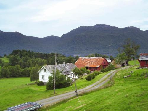 Two-bedroom Holiday Home In Etne