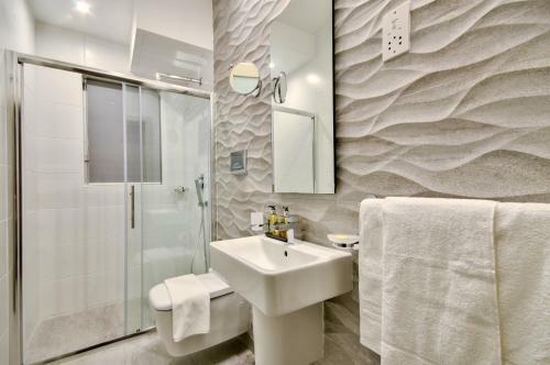 Hostal Jules Suites