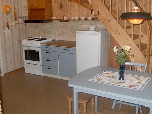 Three-bedroom Holiday Home In Ballangen