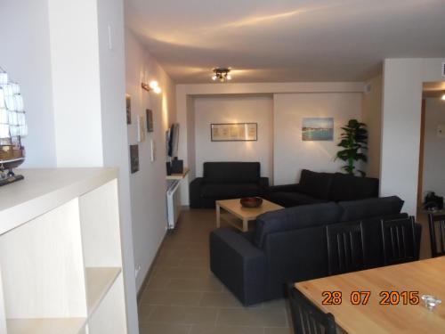 Apartment Montserrat Roig 26