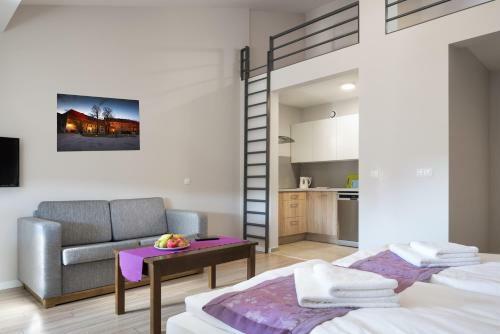 Emaus Apartments