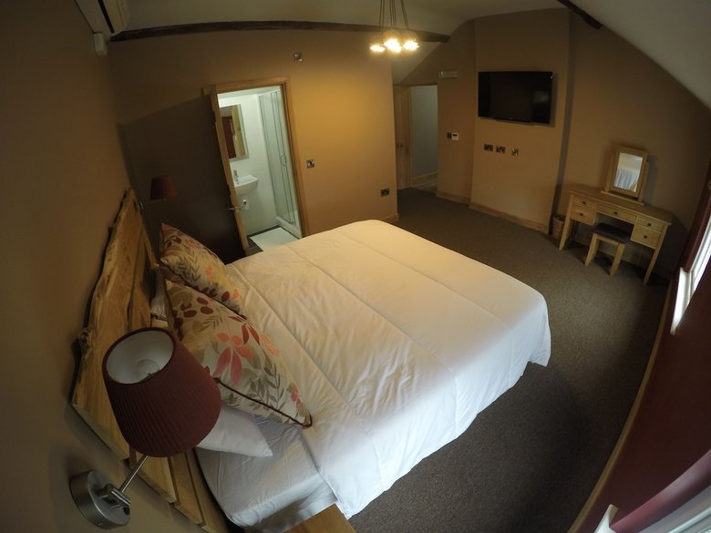 Hostal The Feathers