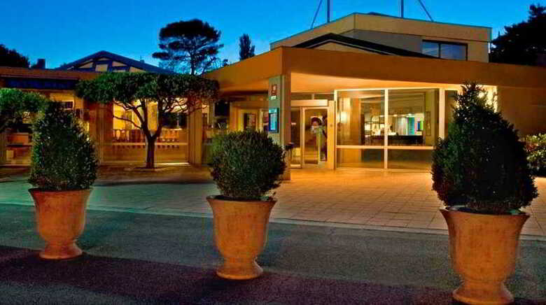 Hotel Park Inn By Radisson Orange