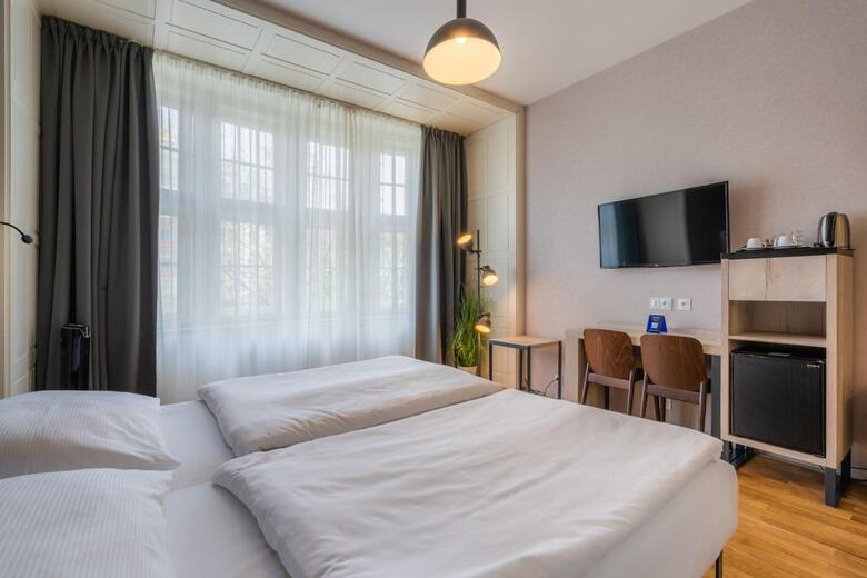 Ea Aparthotel Melantrich