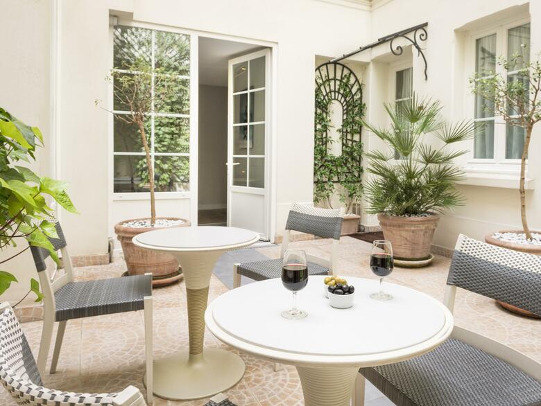 Hotel Acacias �toile