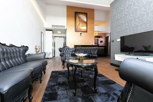 Nova City Hotel Signature Collection