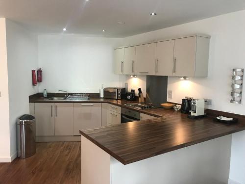 Apartamento Woking Town Centre By Deilamy Homes