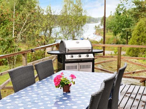 Two-bedroom Holiday Home In Oskarshamn
