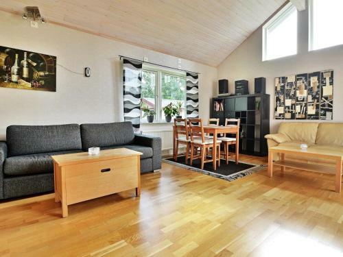 One-bedroom Holiday Home In Rockneby