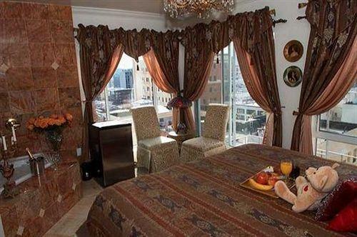 Nob Hill Hotel