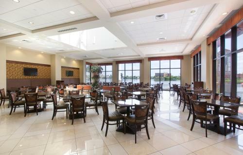 Hotel Ramada Plaza Resort And Suites Orlando International Drive